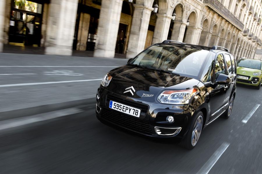  Citroen C3 Picasso 2009 года  (фото 178 из 242)